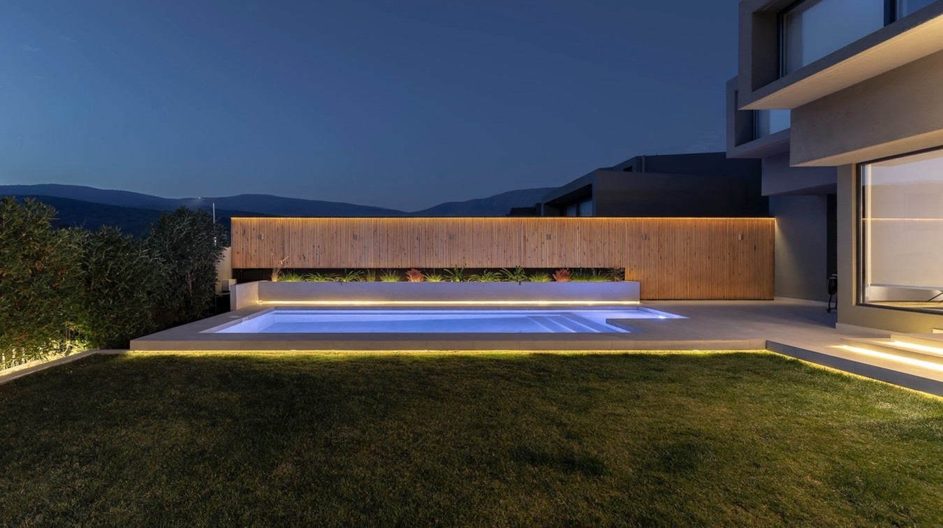 Cómo diseñar un quincho premium integrado con piscina - Constructora Solcon